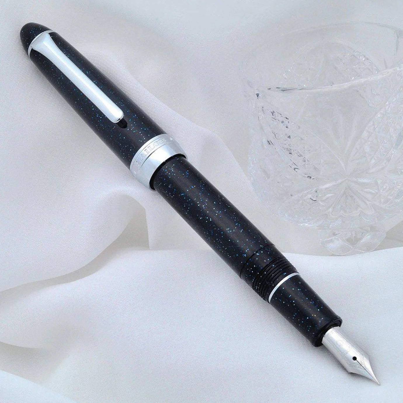 Sailor Fine Point Shiki-ori Fountain Pen